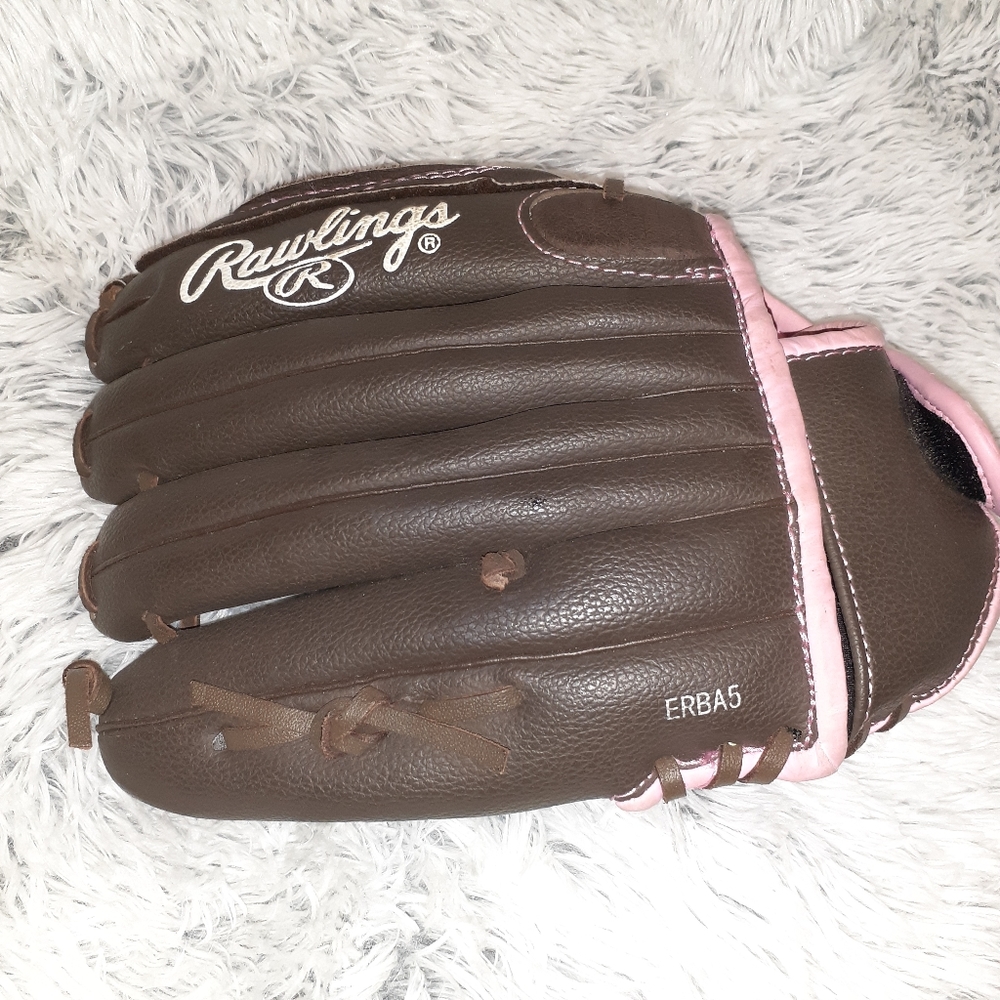 Rawlings girl softball glove